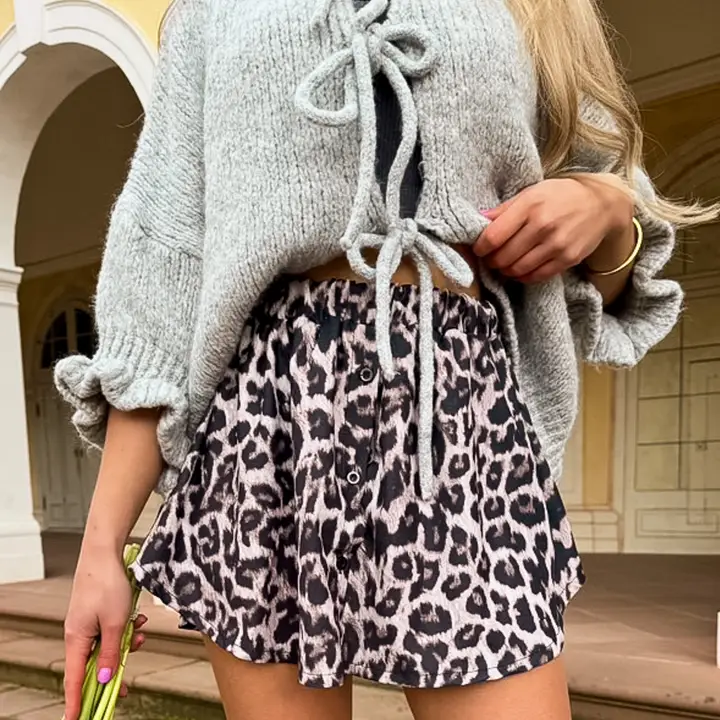 Blouse Rokje Leopard. Blouseverlenging