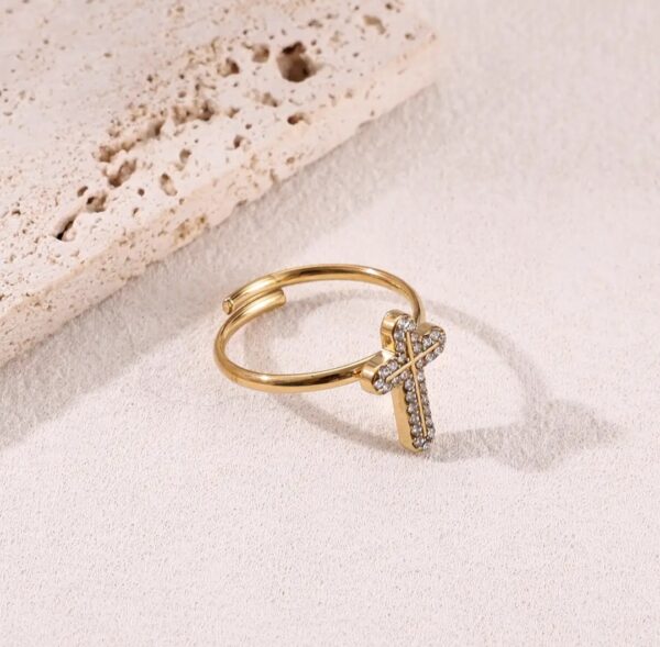 Cross Ring Goud