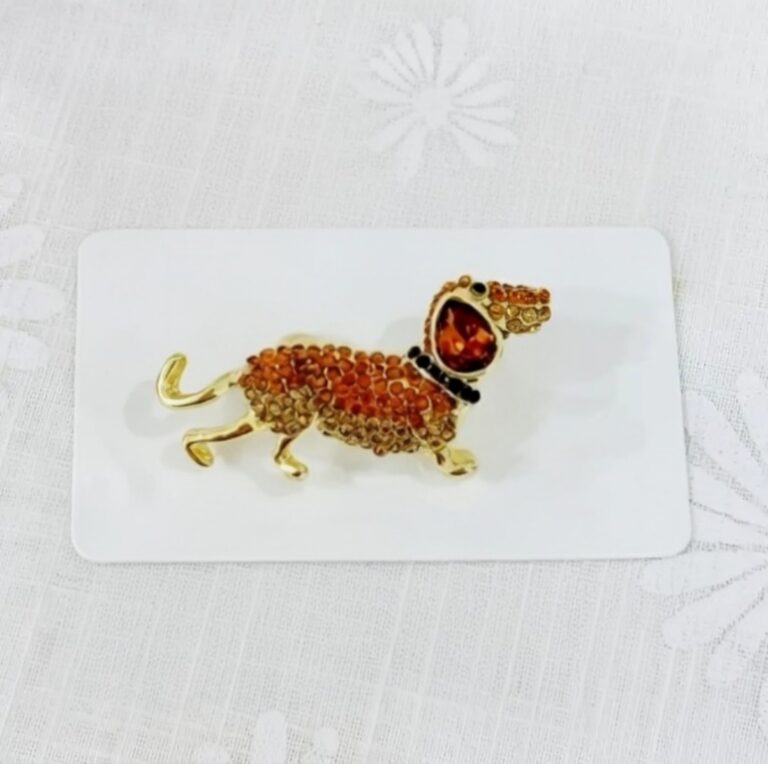 Teckel Broche Goud